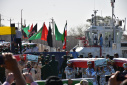 حضور دانشگاهیان دانشگاه علوم و فنون دریایی خرمشهر در مراسم استقبال از ۸۵ شهید دفاع مقدس