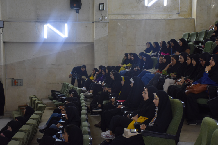 جشن ولادت حضرت معصومه (س) و روز دختران دانشگاه علوم و فنون دریایی خرمشهر