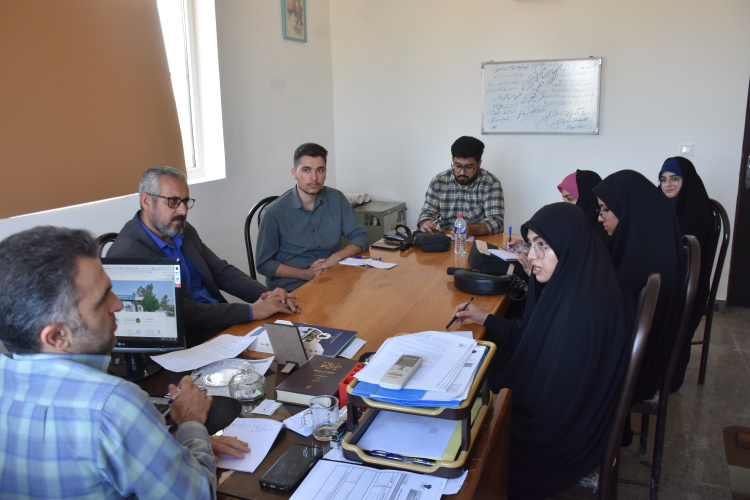 نشست معاون ومدیر فرهنگی با اعضای انجمن اسلامی دانشجویان مستقل