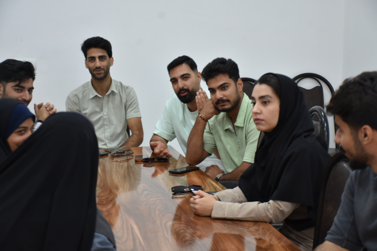 نشست کارشناس فرهنگی و مسئول کانون های فرهنگی و هنری با دبیران کانون ها